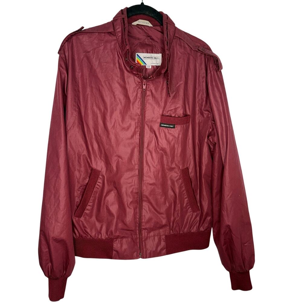 Member's Only Vintage Iconic Racer Jacket Size 44 Burgundy 80's